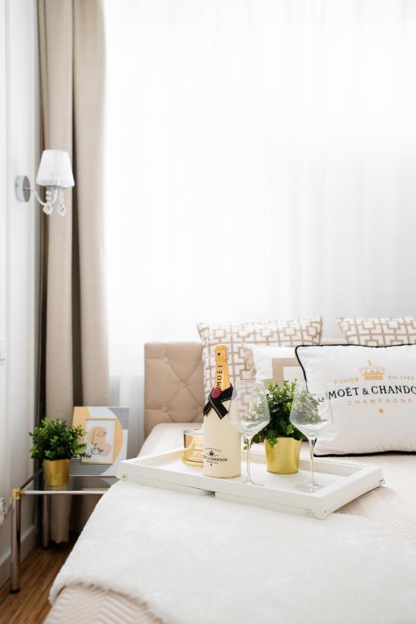 Glam & Modern By Cooee Apartments Warsawa Bagian luar foto