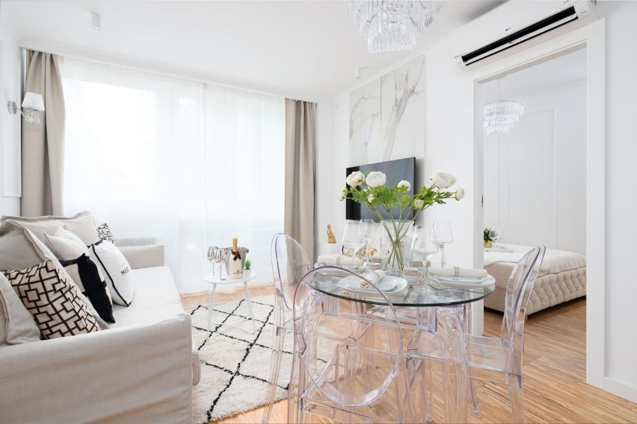 Glam & Modern By Cooee Apartments Warsawa Bagian luar foto